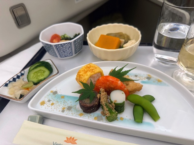 ベトナム航空ビジネスクラス機内食